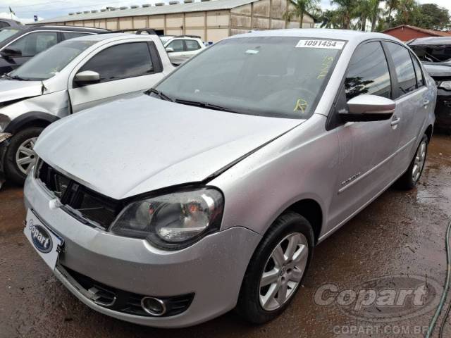 2013 VOLKSWAGEN POLO SEDAN 