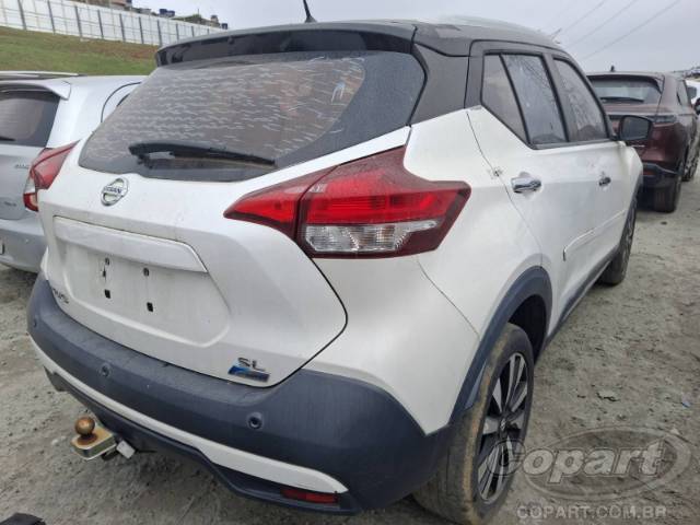 2018 NISSAN KICKS 