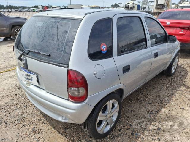 2000 CHEVROLET CORSA 