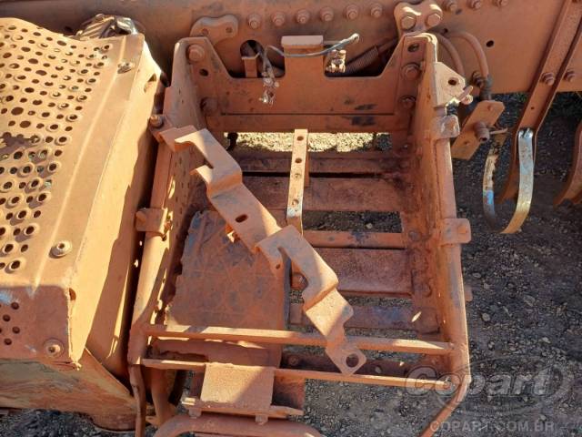 2014 MERCEDES BENZ AXOR 