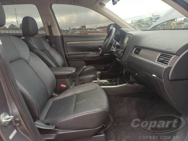 2019 MITSUBISHI OUTLANDER 