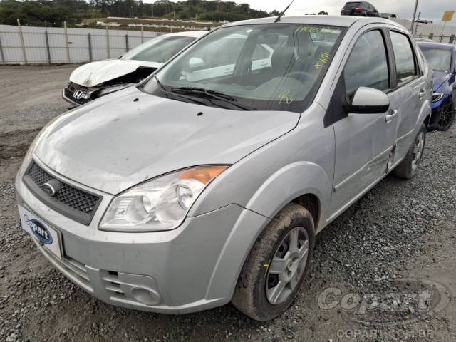 2009 FORD FIESTA SEDAN 