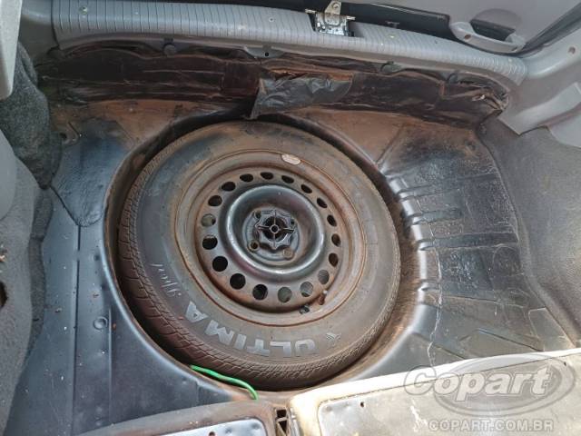 2004 CHEVROLET CORSA 