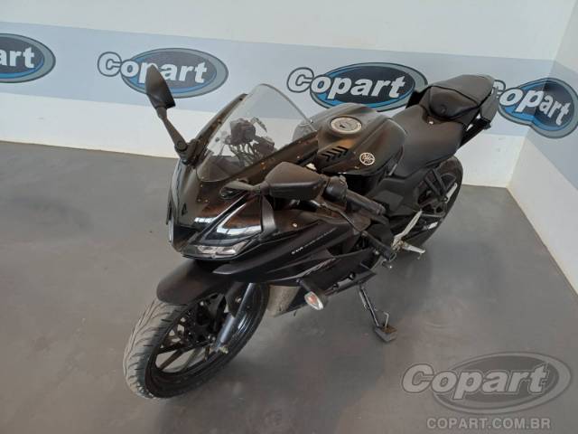 2025 YAMAHA YZF R15 