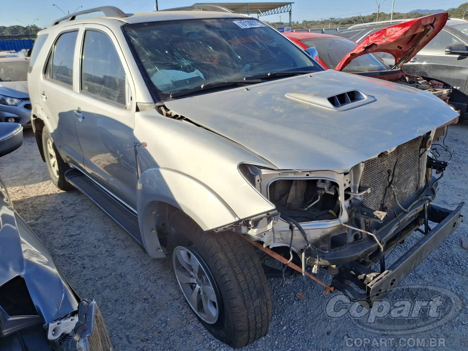 Veículo Toyota Hilux SW4 2007 TOYOTA HILUX SW4 SRV 3.0 D-4D Turbo Diesel 2008 em leilão
