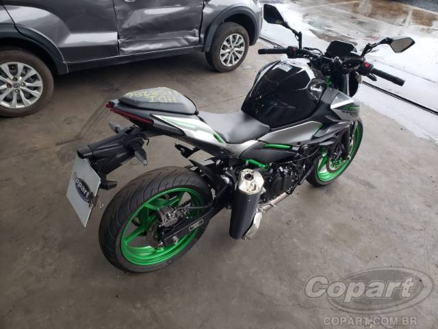 2025 KAWASAKI Z500 