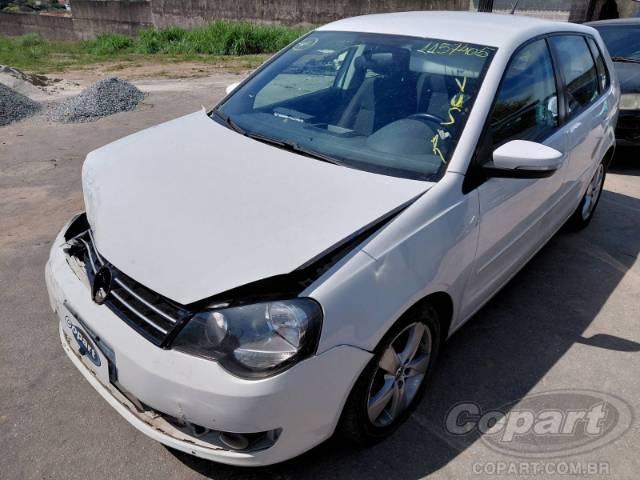 2014 VOLKSWAGEN POLO 