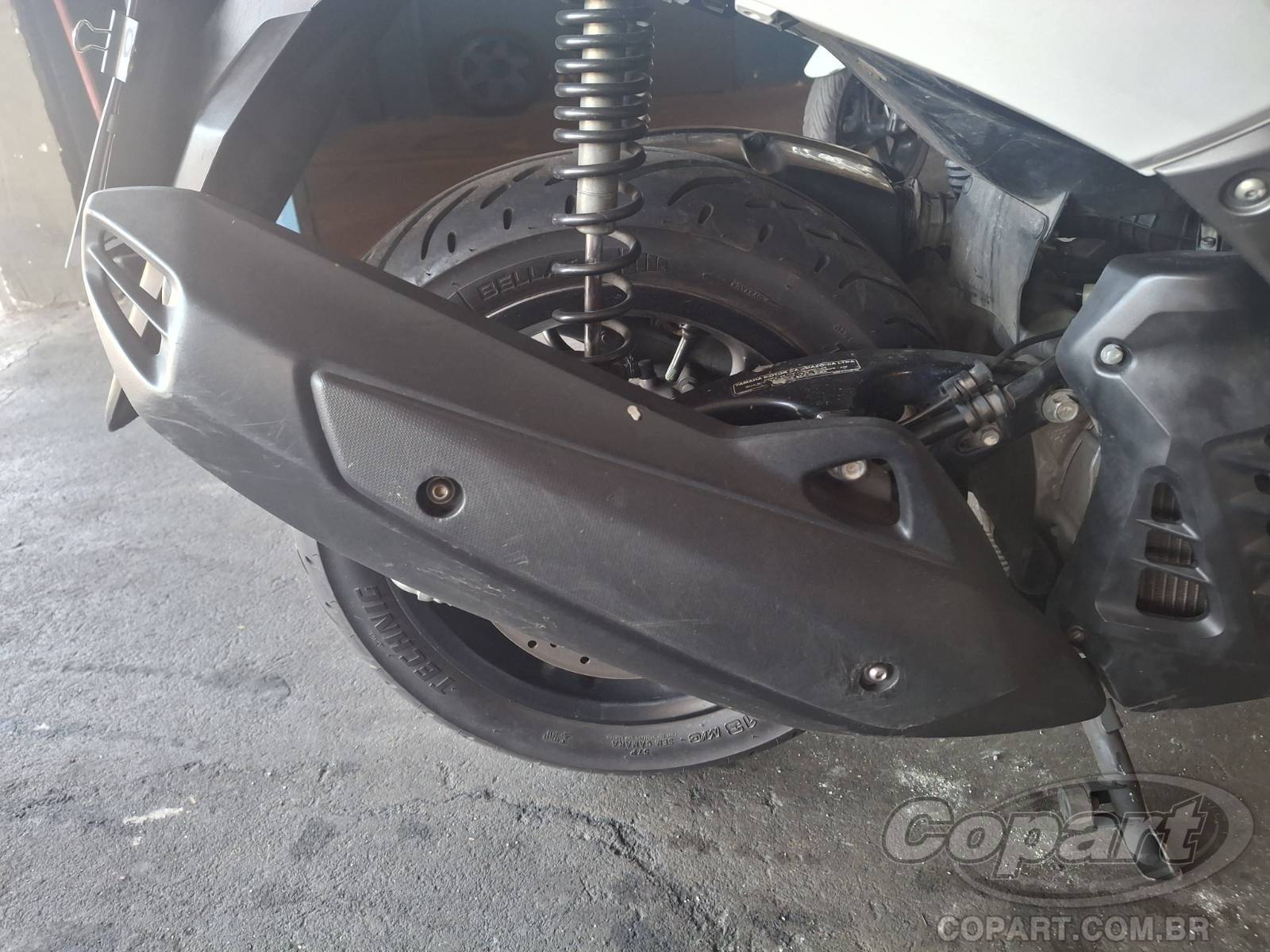 2019 YAMAHA NMAX — foto 7 de 11