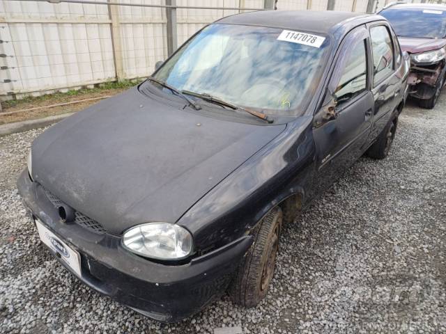 2002 CHEVROLET CORSA SEDAN 