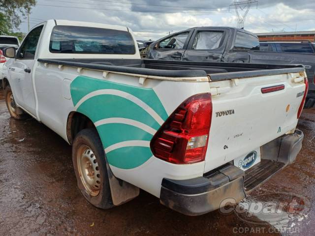 2025 TOYOTA HILUX CS 
