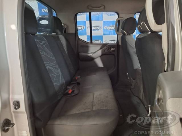 2016 NISSAN FRONTIER CD 