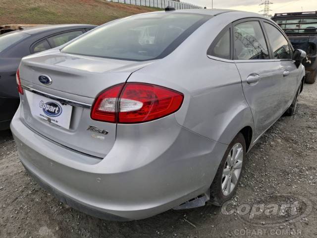 2011 FORD FIESTA SEDAN 
