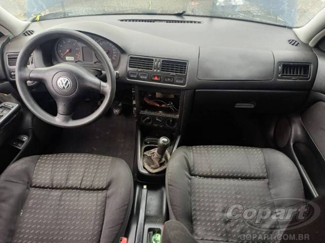2001 VOLKSWAGEN BORA 