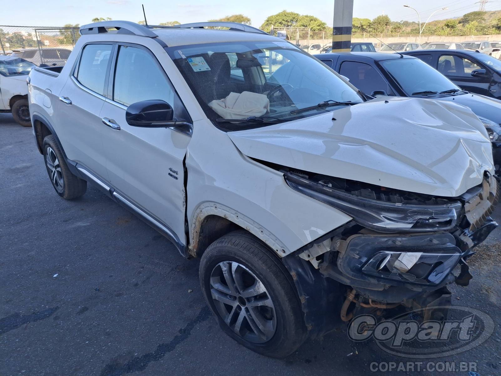 Veículo Fiat Toro Fiat Toro Volcano AT9 2.0 MultiJet Turbo 2017 2017 em leilão