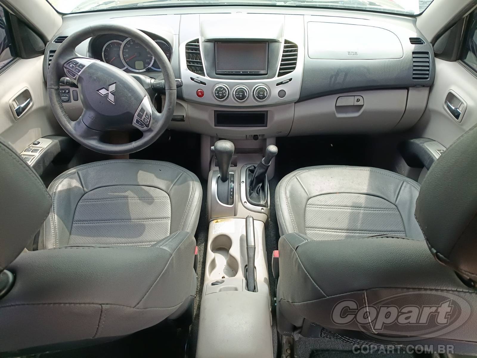 2013 MITSUBISHI L200 TRITON — foto 9 de 10