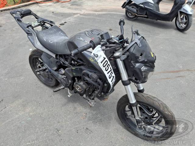 2025 BAJAJ DOMINAR 