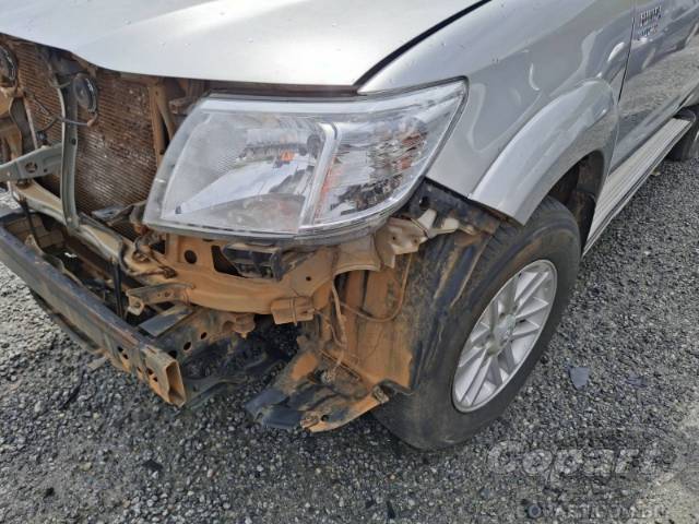 2015 TOYOTA HILUX CD 