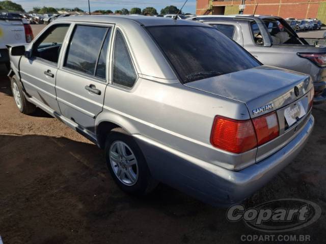 2001 VOLKSWAGEN SANTANA 