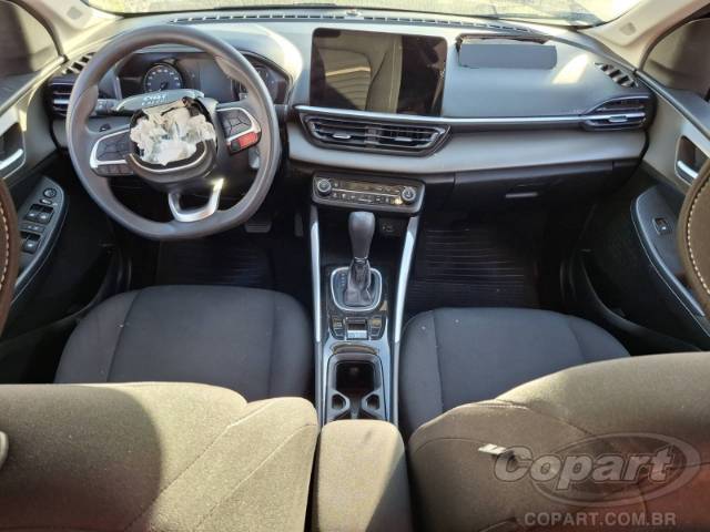 2025 FIAT FASTBACK 