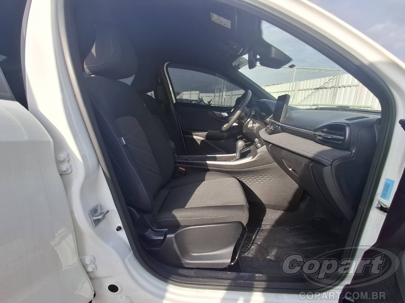 Foto 5: 2026 FIAT FASTBACK