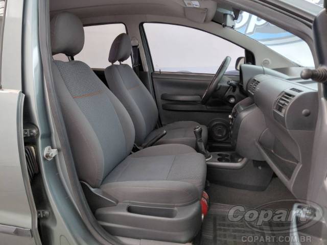 2009 VOLKSWAGEN FOX 