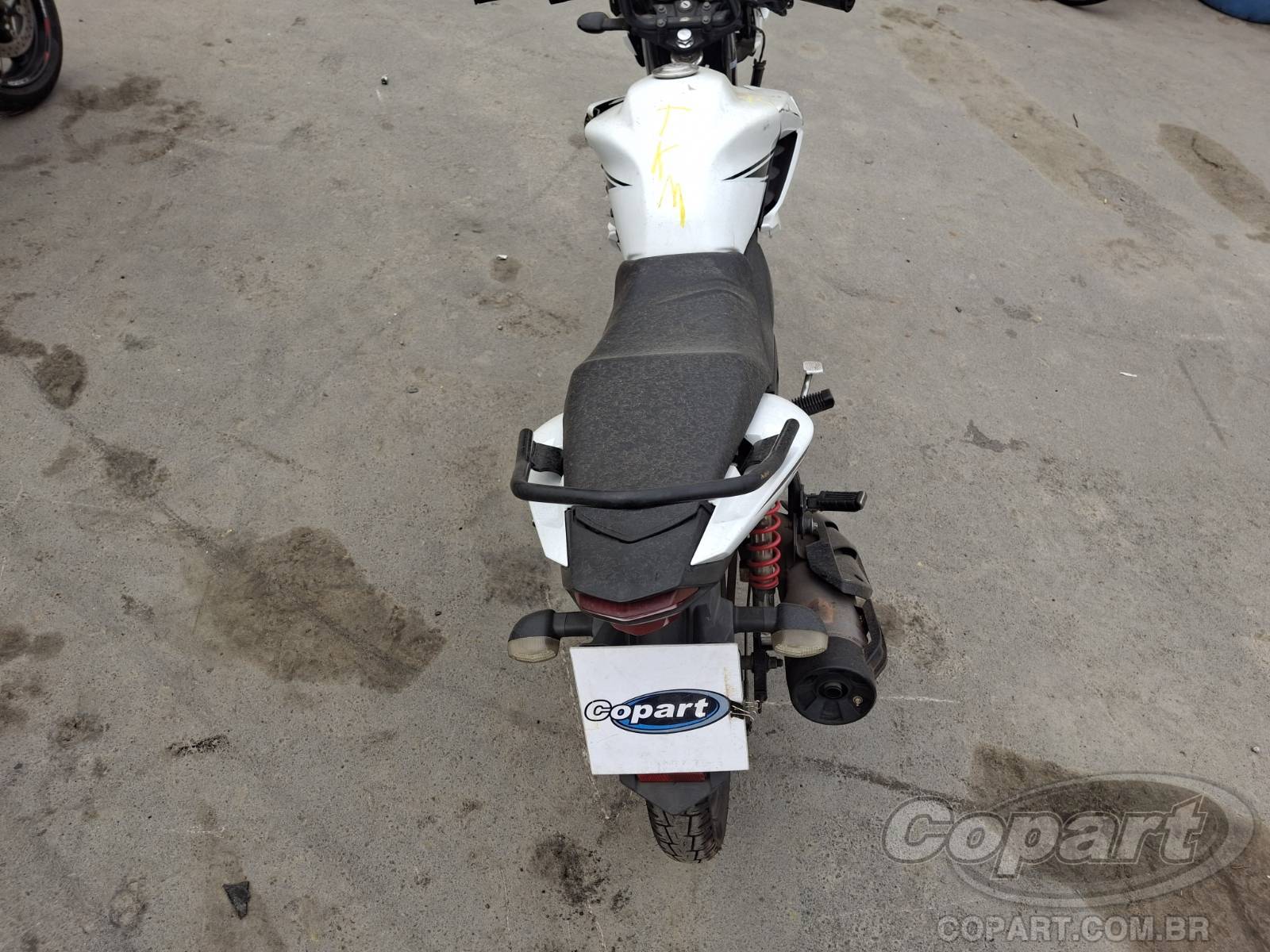 2015 YAMAHA FAZER — foto 10 de 13