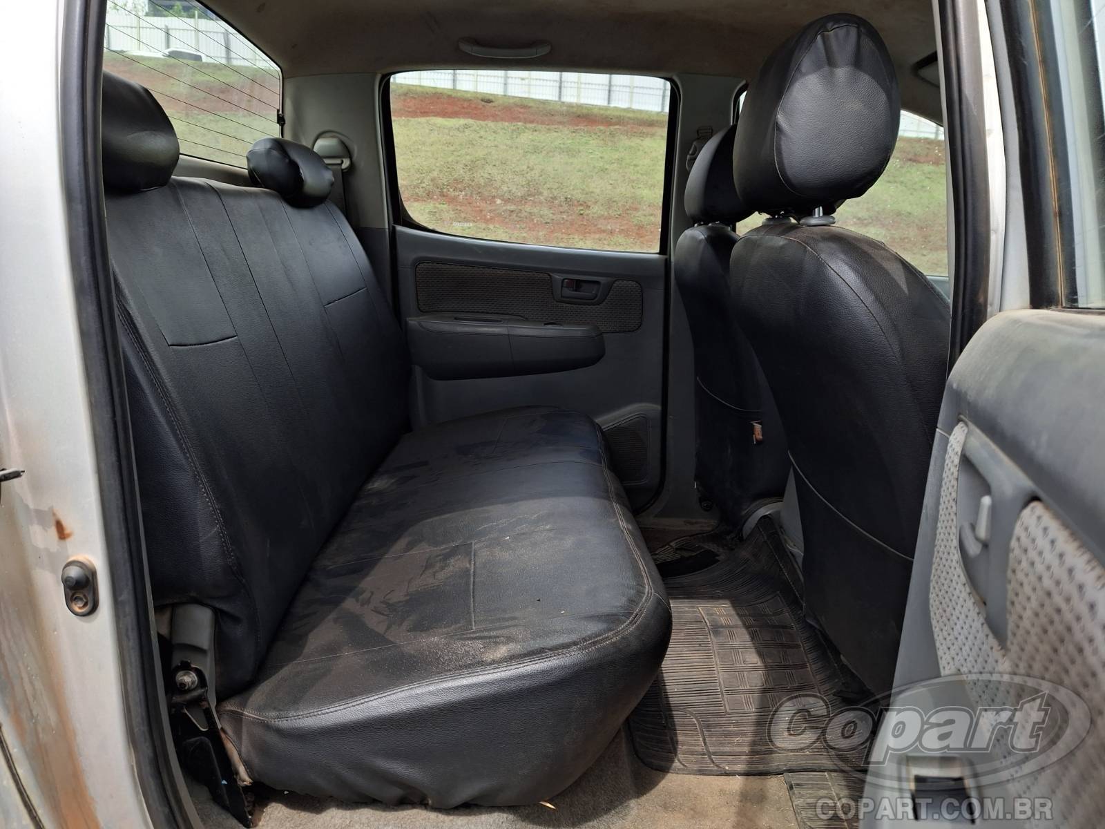 2010 TOYOTA HILUX CD — foto 6 de 14