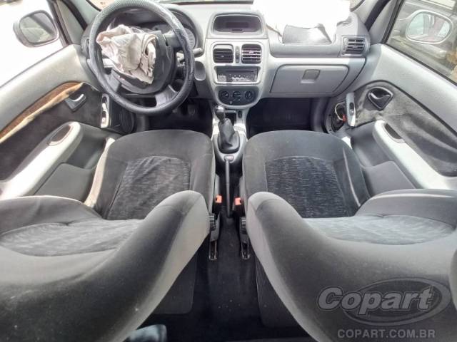 2009 RENAULT CLIO SEDAN 