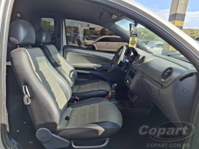 2015 VOLKSWAGEN SAVEIRO CE 