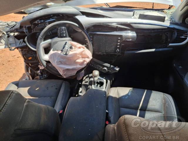 2022 TOYOTA HILUX CD 