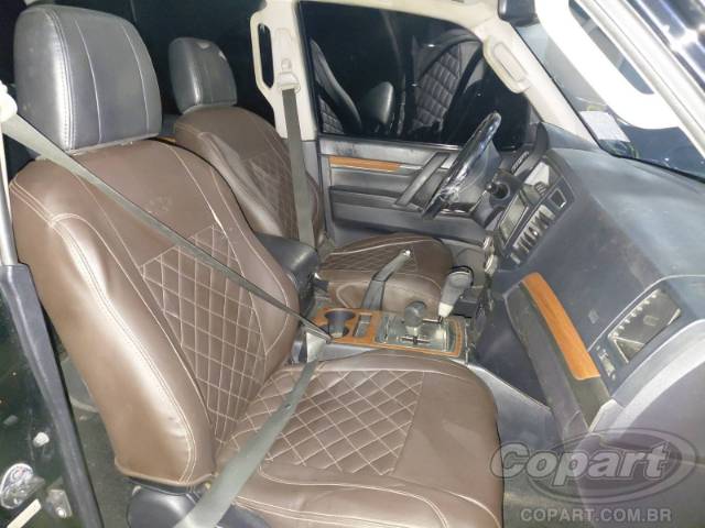 2011 MITSUBISHI PAJERO FULL 