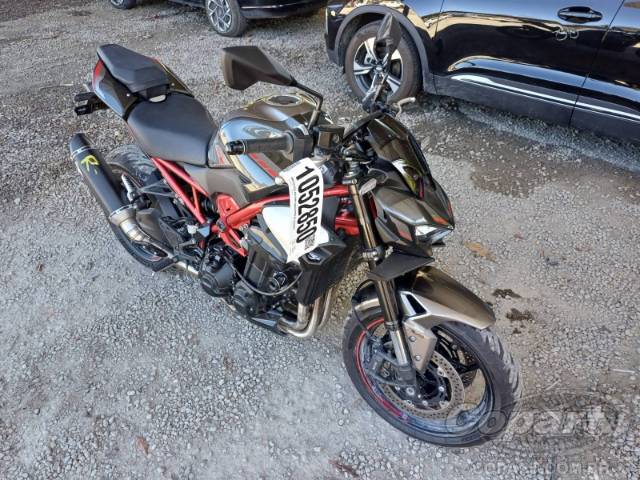 2026 KAWASAKI Z900 