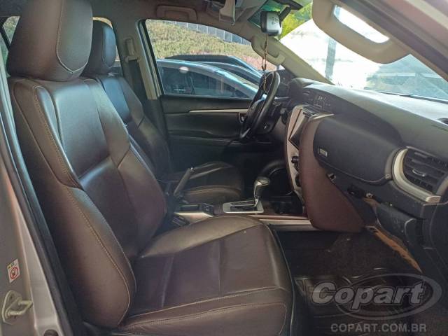 2017 TOYOTA HILUX SW4 