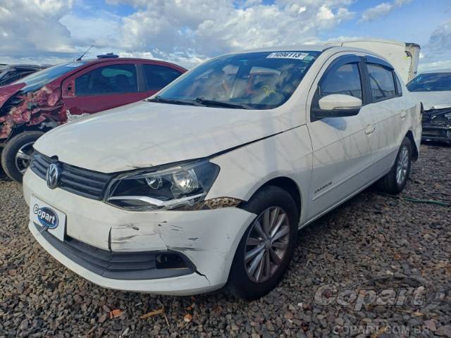 2015 VOLKSWAGEN VOYAGE 