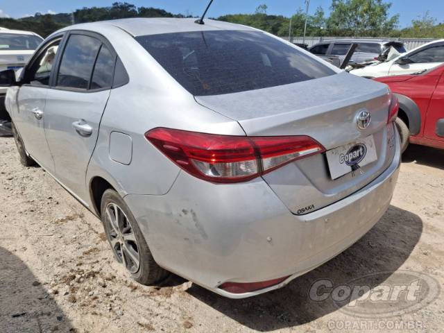 2021 TOYOTA YARIS SEDA 