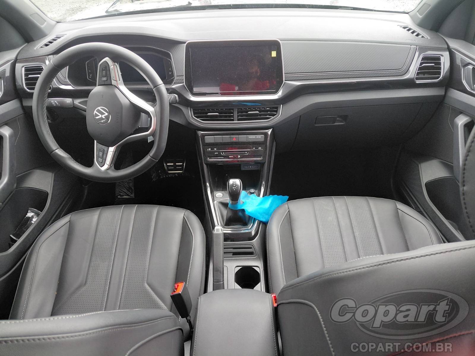 2025 VOLKSWAGEN T-CROSS — foto 9 de 15
