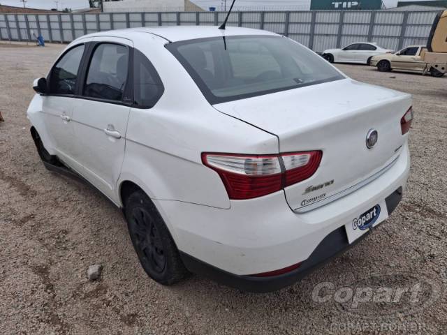 2015 FIAT GRAND SIENA 