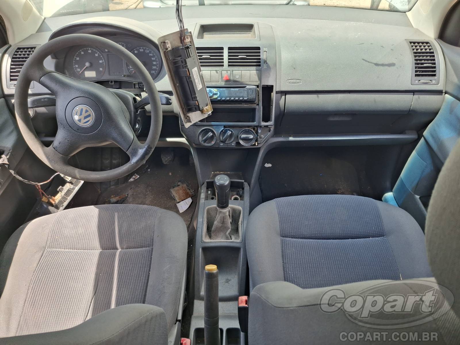 2003 VOLKSWAGEN POLO — foto 9 de 10