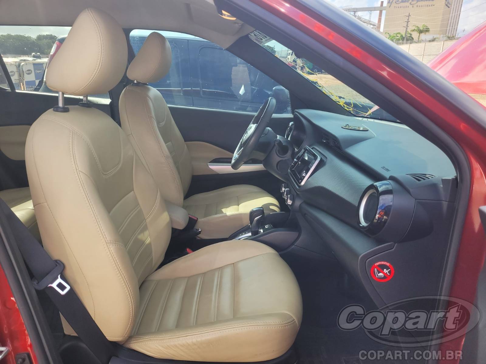 Foto 5: 2020 NISSAN KICKS