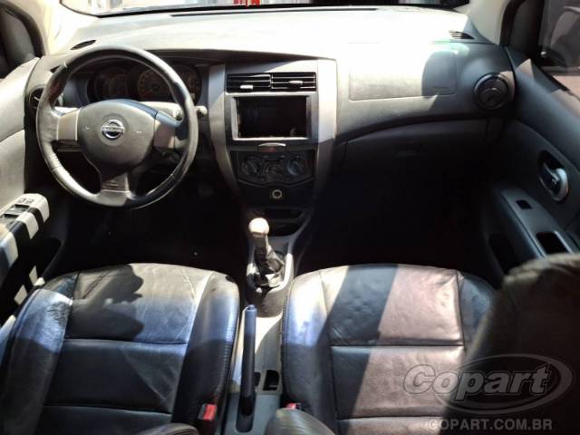 2012 NISSAN LIVINA 