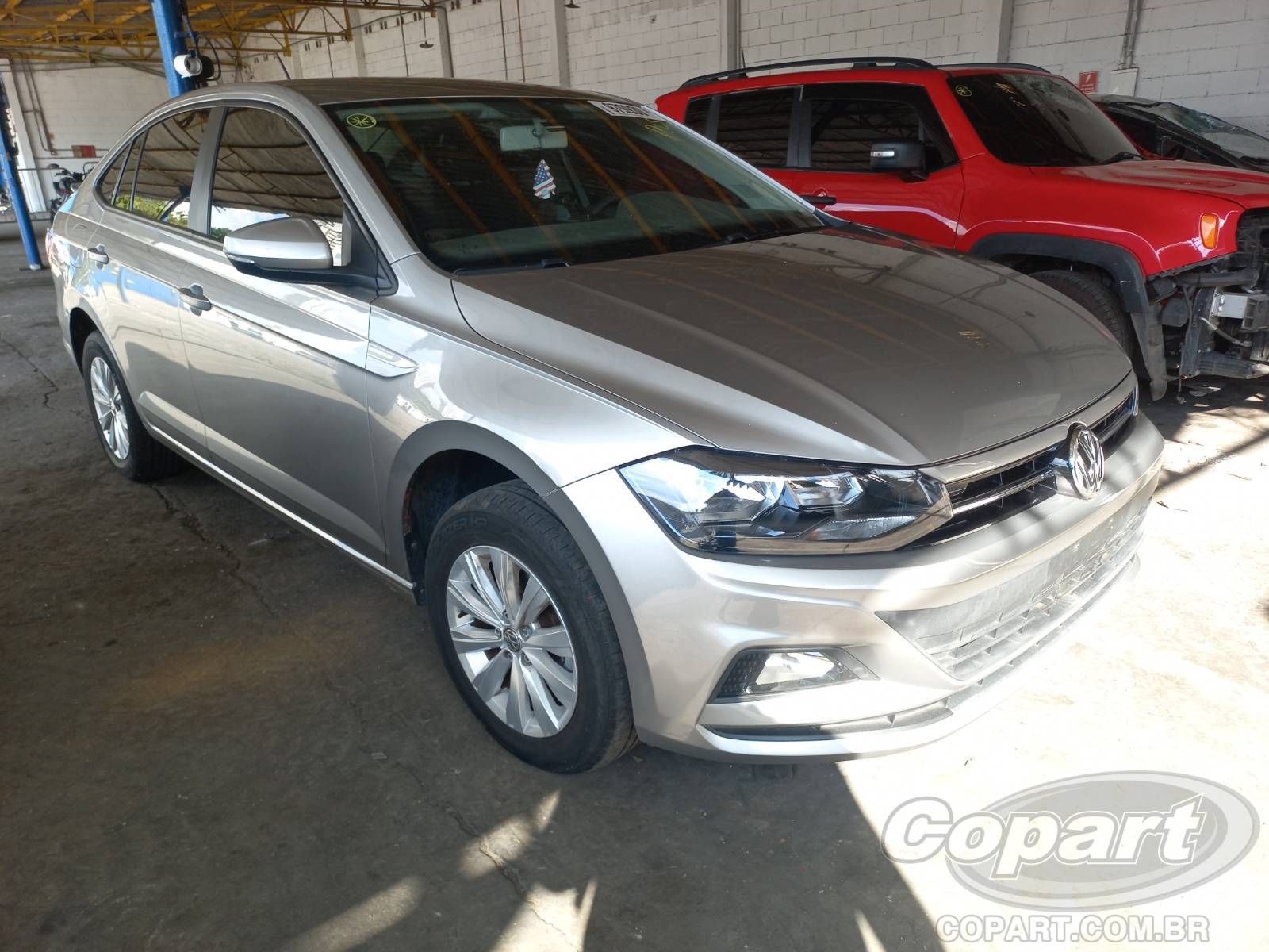 Veículo VW - VolksWagen Virtus Volkswagen Virtus Comfortline 1.0 12V TSI Turbo 2020 Enchente Média Monta 2020 em leilão