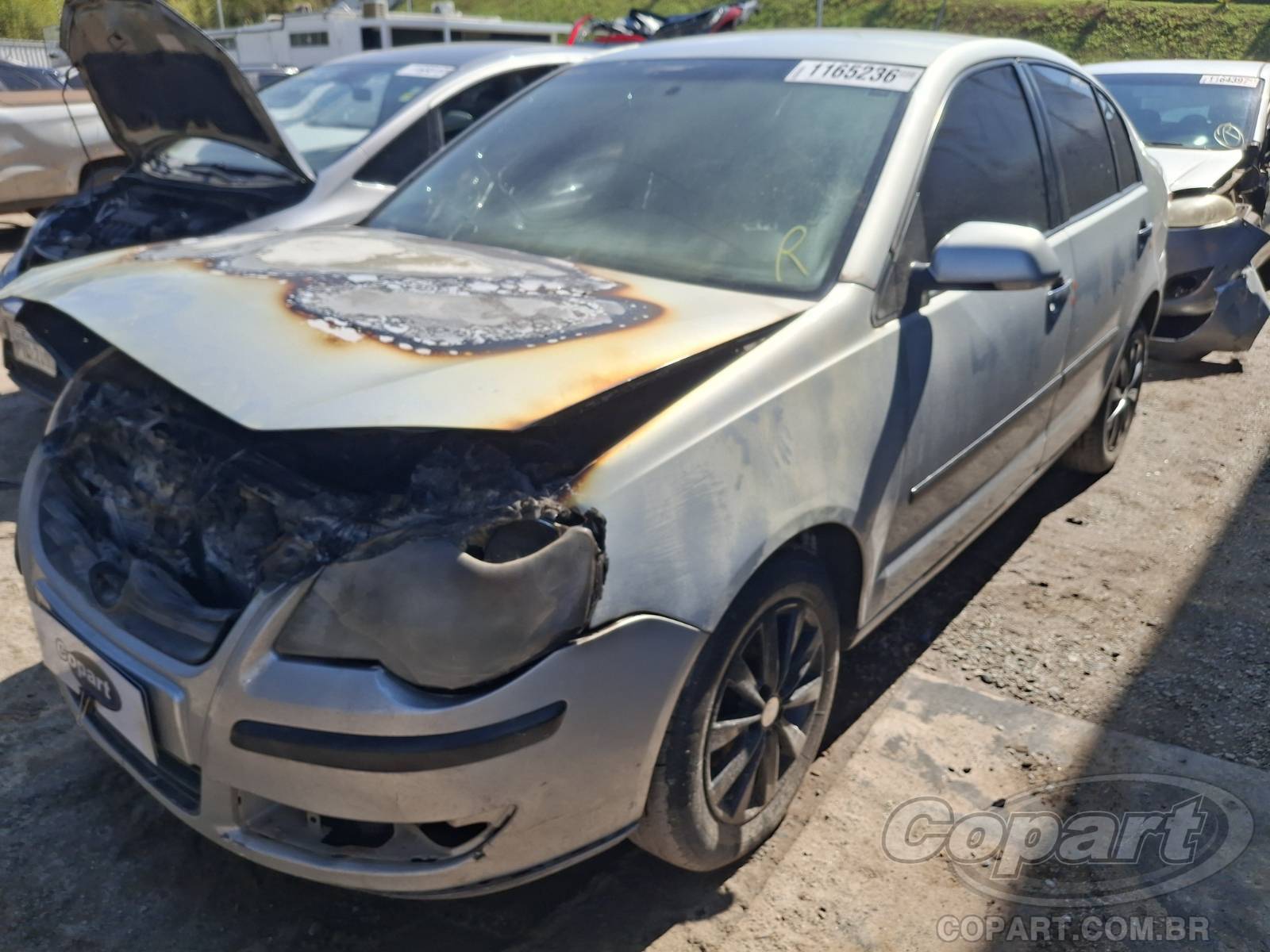 Foto 2: 2010 VOLKSWAGEN POLO SEDAN