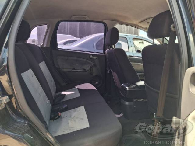 2010 FORD FIESTA 