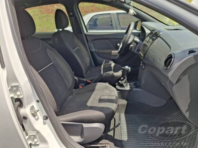 2021 RENAULT LOGAN 