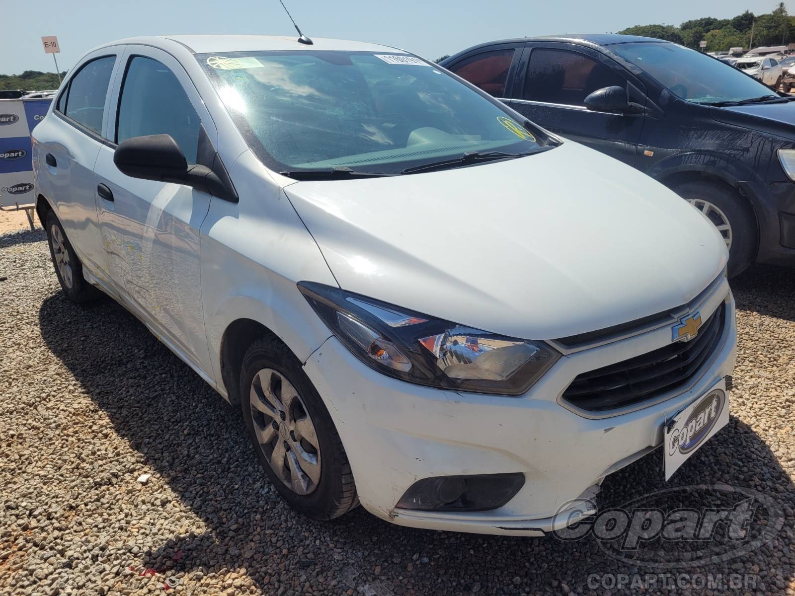Chevrolet Onix 2020 em leilão