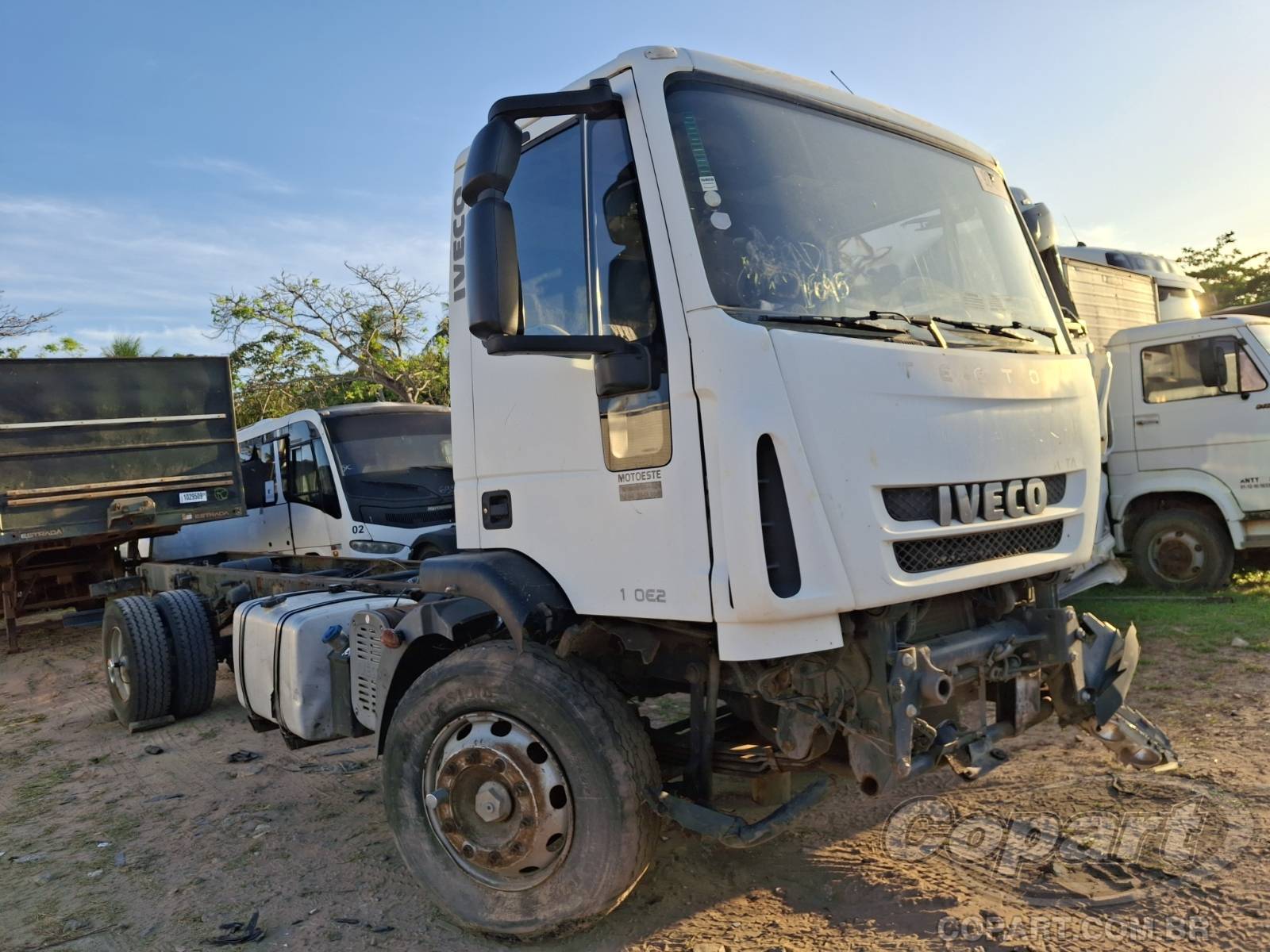 Veículo IVECO Tector IVECO TECTOR ATTACK 170E22 5.9 I6 2013 2014 em leilão