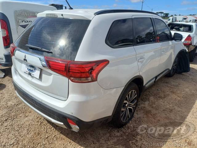 2016 MITSUBISHI OUTLANDER 