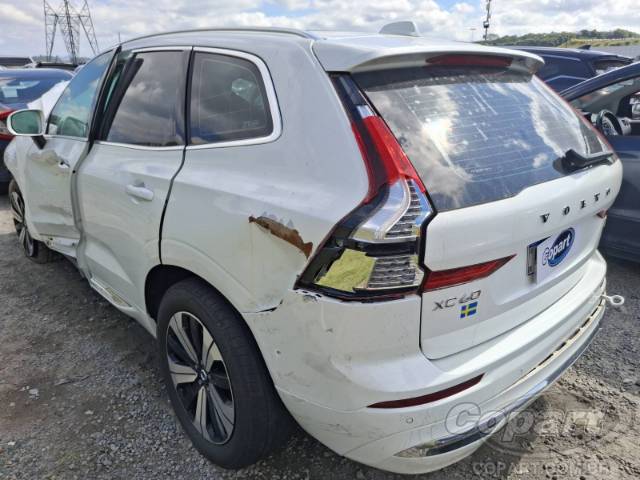 2023 VOLVO XC60 