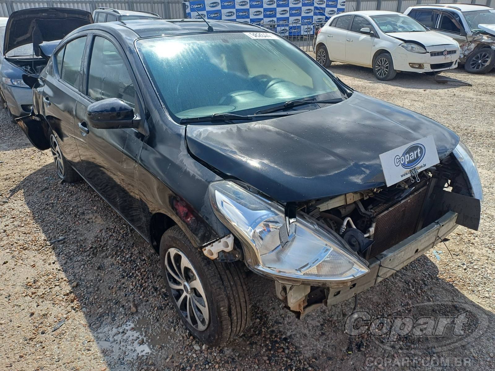 Veículo Nissan Versa Nissan Versa S 1.6 16V 2019 Médio Dano Frontal 2019 em leilão
