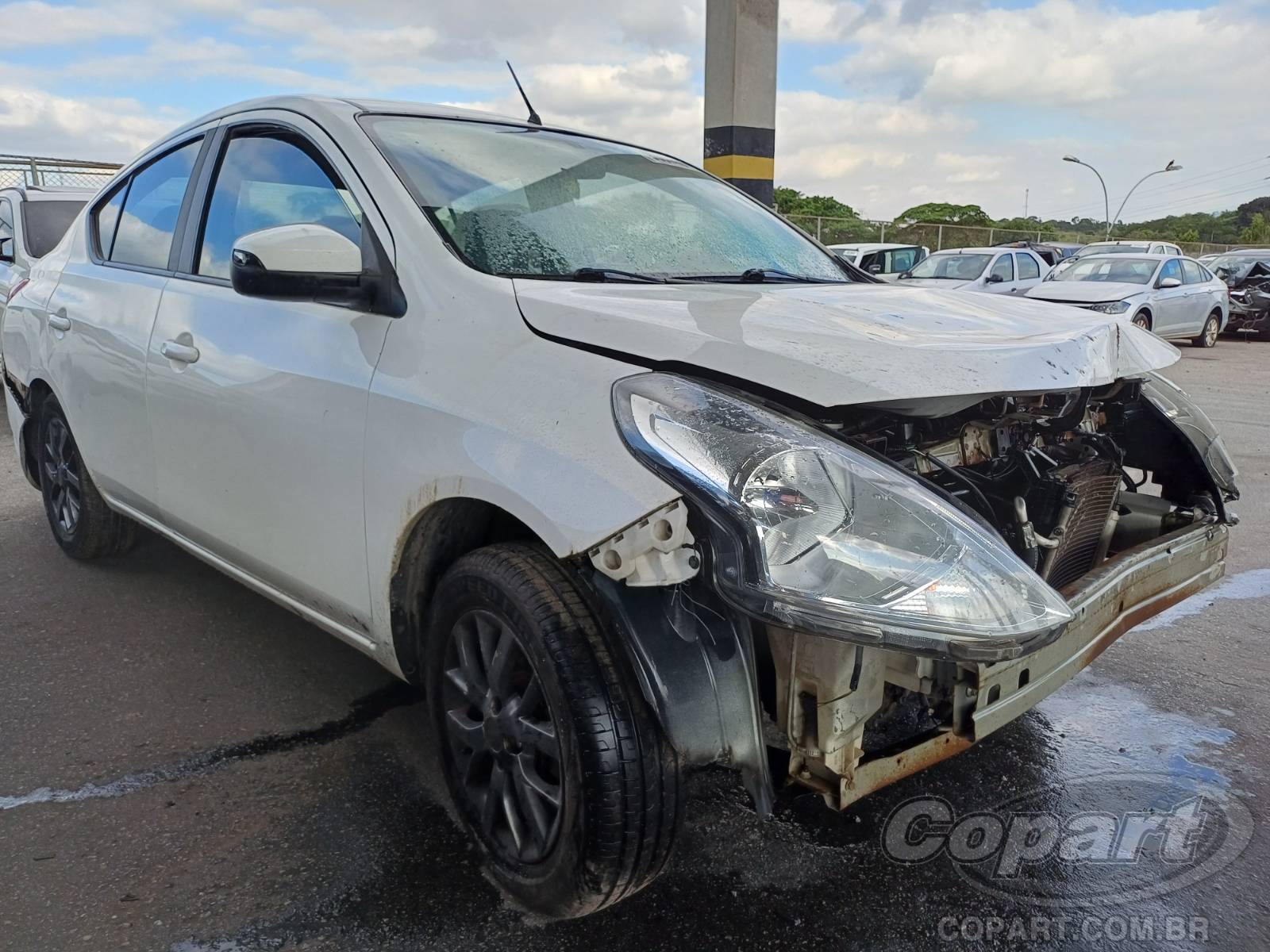 NISSAN VERSA SV 1.6 16V 2018